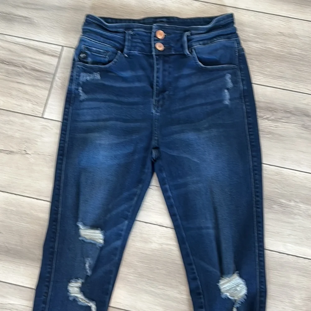 KanCan size 26 high waisted skinny jeans